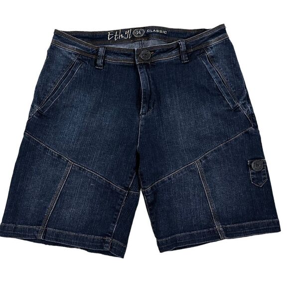 Ethyl ~ Denim Shorts ~ Side Slash pockets ~ seamed detailing ~ size 14 - Picture 1 of 11